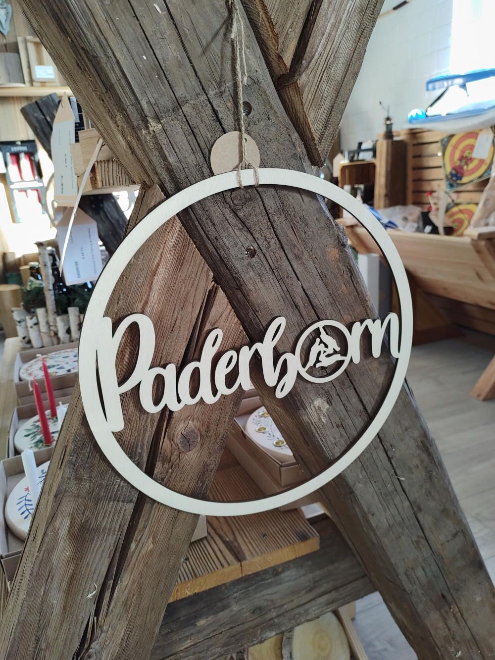 Holzring mit Schriftzug "Paderborn"