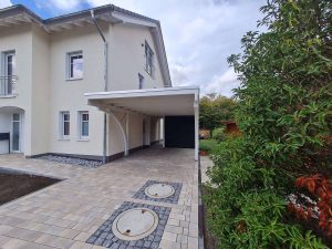 Carport weiß mit Bogen